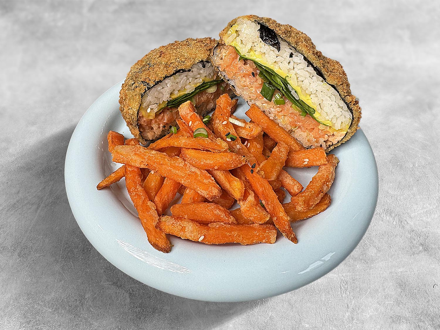 Рисовый бургер с рыбой 