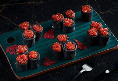 Черные блинчики с икрой