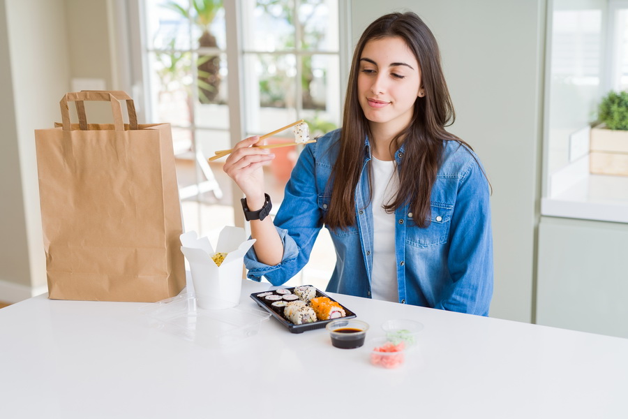 Как выбрать ресторан с доставкой суши